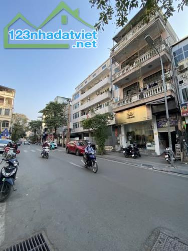 VUA MẶT PHỐ - Bán nhà Mặt phố NGUYỄN KHUYẾN giá 44 Tỷ, 55.85m x 4T, MT 6.3m - 1