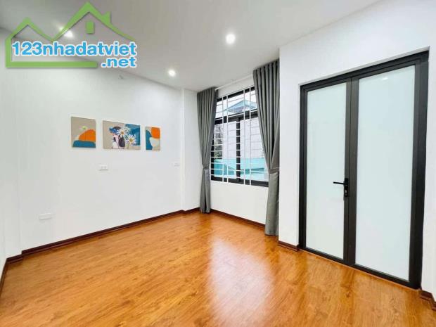 Nhà Hiếm- Lô góc mới xây-full nội thất nhập khẩu - 4