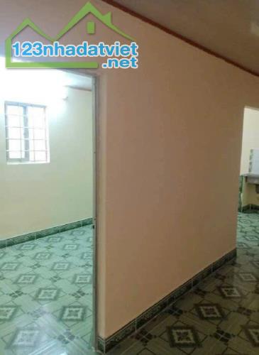 Bán nhà SÁT ĐƯỜNG LỚN 45M2, CĂN GÓC KHÔNG QUY HOẠCH, Đường Chuyên Dùng 9, Quận 7. - 2