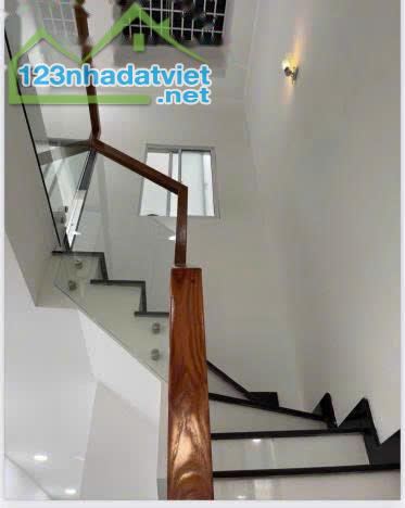 Hạ giá bán rẻ nhà xinh 2.5 x 14m 1 trệt 1 lầu Hai Bà Trưng Quận 3 TP.HCM - 2