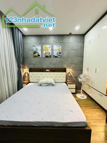 GẤP BÁN TRONG 2 TUẦN - GIẢM 600TR CHỈ CÒN 5.8 TỶ - 5 TẦNG - HXH  GÒ VẤP