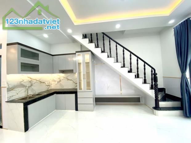 BÁN NHÀ ĐẸP GIÁ RẺ  - THỚI AN - QUẬN 12.  💥ngang 5m - dài 8m chỉ 3❌tỷ. . 2 tầng, hẻm 1 sẹ - 4