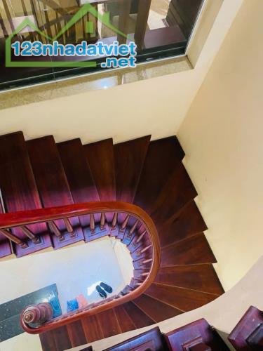 Hơn 5 tỷ nhà ngay phố Đại Linh gần đường Lê Quang Đạo, hàng xóm Vinhomes Green Bay 40m2x4T - 2