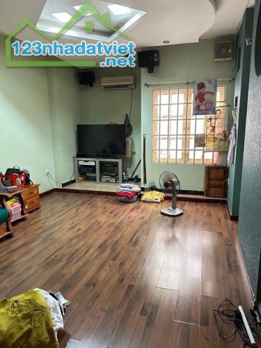 Nhà Mặt Tiền Đường Chợ Lớn.Phường 11,Quận 6 (4m x 25m x 4 Tầng) 17,6 Tỷ - 1