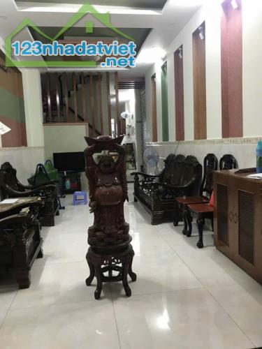 NHÀ XÂY KIÊN CỐ ĐỂ Ở, THÔNG 2 MẶT HẼM, HUỲNH TẤN PHÁT, QUẬN 7, 4 TẦNG, 77M2, CHỈ 5.95 TỶ