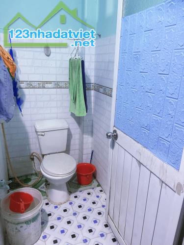 Bán nhà 80m2, 2 tầng, 4PN, Tân Tạo, Bình Tân, 3.4 tỷ, sổ hồng