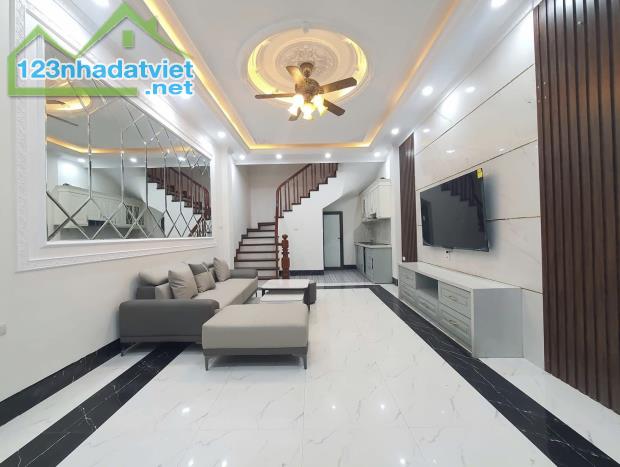 ❇BÁN NHÀ NGÕ 79 CẦU GIẤY 35 M2, 5 TẦNG, MT 4.2 M, GIÁ HƠN 8 TỶ. - 3