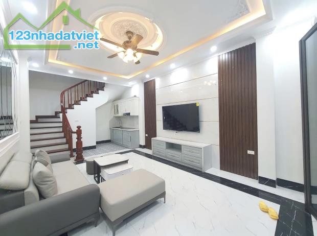 ❇BÁN NHÀ NGÕ 79 CẦU GIẤY 35 M2, 5 TẦNG, MT 4.2 M, GIÁ HƠN 8 TỶ. - 1