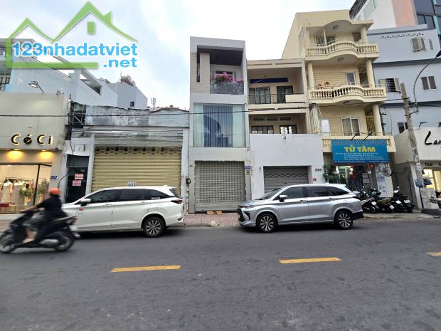 Bán Nhà Mặt Tiền Số: 310 Huỳnh Văn Bánh, Phường 11, Quận Phú Nhuận. 3 Tầng - Giá: 21,5 Tỷ