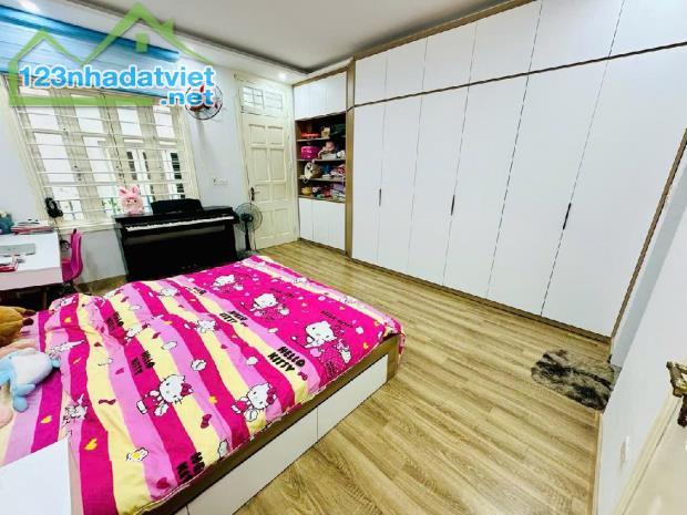 Bán nhà đẹp Hồ Tùng Mậu 40m2,5 tầng,2 thoáng, oto, dân xây 8tỷ35 - 1