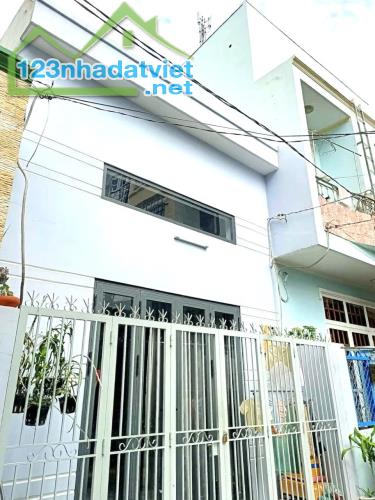 Nhà Mới, ở ngay, Nguyễn tuyển, Q2, Cho Thuê 5tr/tháng, DTsd 68m2. Giá chỉ 4.1 ty - 3