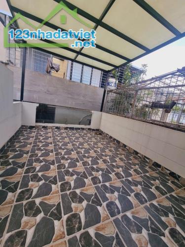 PHÂN KHÚC HIẾM, BAY NHANH, TT ĐỐNG ĐA, NHÀ DÂN XÂY ĐẸP, Ở LUÔN, 2 THOÁNG, KD CCMN ĐỈNH. - 5