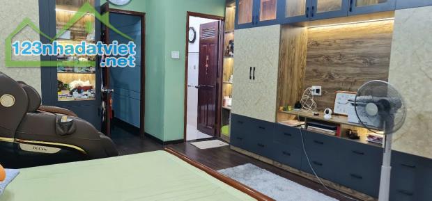Bán nhà cực đẹp hiện đại Công viên Làng Hoa_Gò Vấp_80m2_Ô tô ngủ nhà_Đường 8m_Sổ A4_8.69tỷ - 4