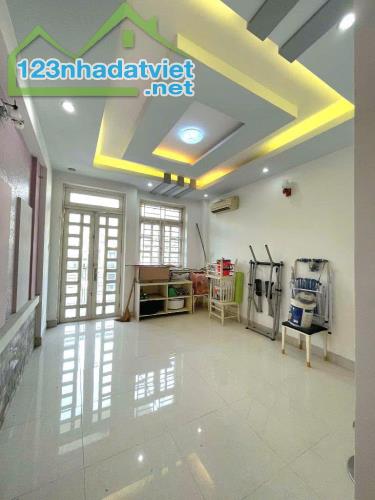 DUY NHẤT 1 CĂN QUẬN 6, 87M2 X 2 TẦNG - HXH TRÁNH, NỞ HẬU 5M, NHỈNH 5 TỶ