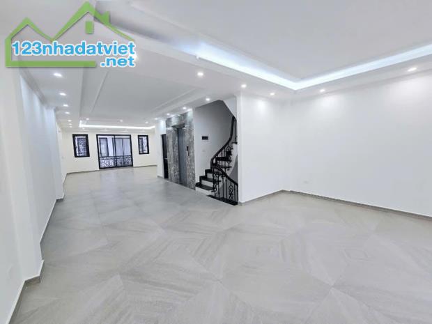💥Tòa VP 8 tầng Hoàng Ngân, Cầu Giấy 65m2, Ô tô tránh, Vỉa hè, 33 tỷ💥 - 1