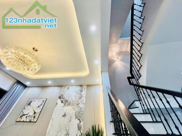 Bán Nhà Ngõ 77 Phố Bùi Xương Trạch 46m2 x 4 tầng, ngõ thông gần Phố, nhà mới kính koong