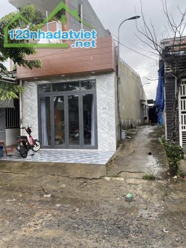 🔥🔥🔥VỪA Ở VỪA CÓ DÒNG TIỀN 🔥🔥🔥
🏡 Cần Bán Căn Nhà Cấp 4 Kiệt Đường Âu Cơ, Đà Nẵng (