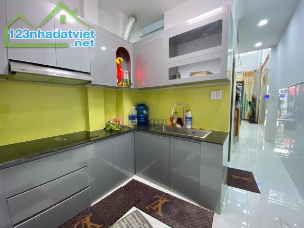 BÁN NHÀ HẺM 185 BÀ HOM QUẬN 6 - 39M2