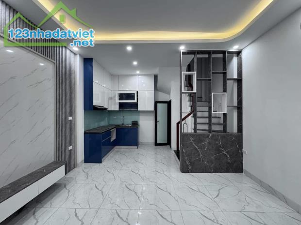 Có 1 không 2 - Bán nhà Thuỵ Khuê mặt tiền 6m - 36m2, nhà 4 tầng, chỉ 8.86 tỷ ( có thương l