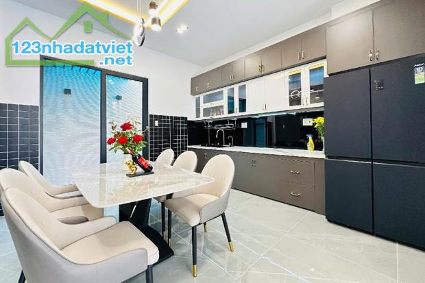 Bán nhà hẻm xe hơi, Phạm Văn Chiêu, Gò Vấp, 4 x 14m, 53 m², 4 tầng - Giá 7.3 tỷ TL - 4