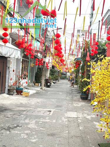 HẺM XE HƠI,BÁN NHÀ 2 TẦNG,THỐNG NHẤT, P16 GÒ VẤP, NHỈNH 1 TỶ - 2