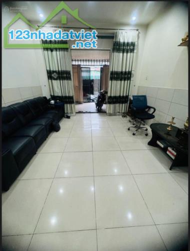 Mặt tiền Tân Quý, Q.Tân Phú, 2T Sân thượng 87 m2 gần chợ Tân Hương Chỉ 7 tỉ xx - 1