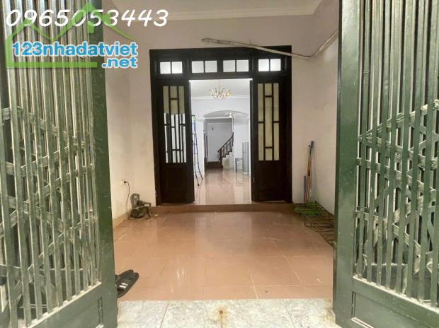 Cho thuê nhà riêng Hàng Chuối 60m2/sàn - 3