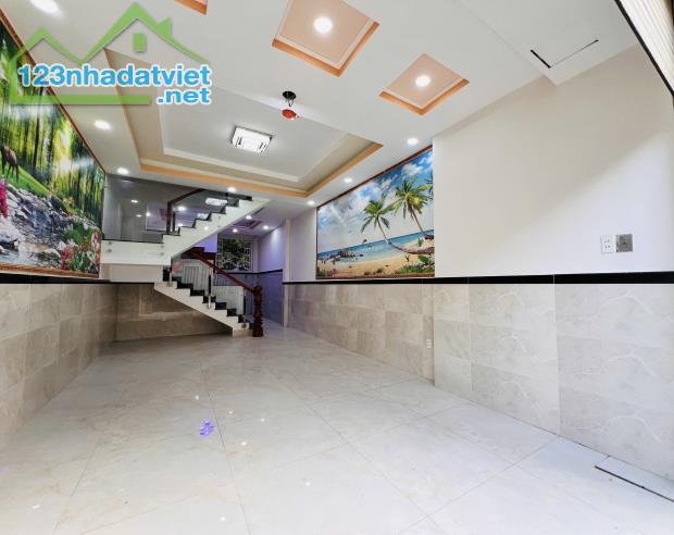 NHÀ MỚI 3 TẦNG - 4mX12m - NGUYỄN VĂN QUÁ ĐÔNG HƯNG THUẬN QUẬN 12 - 2