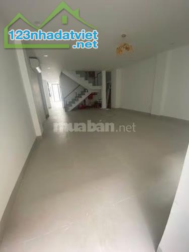 Cho thuê TÒA nhà Mặt Tiền NB Vườn Lài 150m2 - 4 Lầu+ST - CÓ THANG MÁY