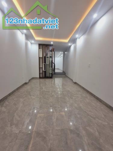 💥💥💥BÁN NHÀ DÂN XÂY HIỆN ĐẠI,PHỐ THÁI THỊNH, NHÀ 5 TẦNG 2 THOÁNG Ô TÔ LÙI CỬA - 2