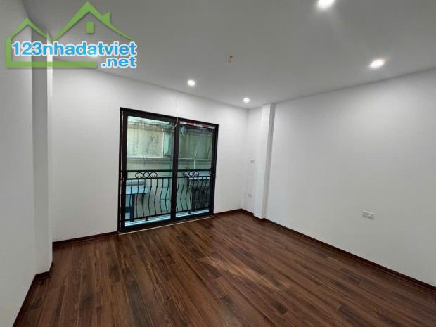 Bán nhà Phố Giảng Võ, Nhà Mới, Ngõ Thoáng,Thang Máy, 42mx5T, Giá: 10.3 Tỷ, Lh: 0396935190. - 2