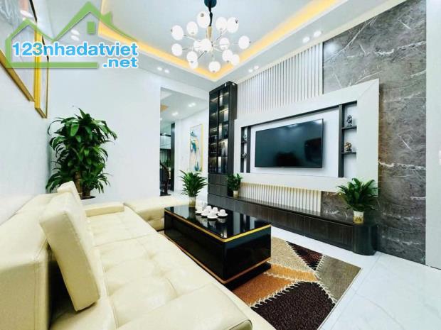 HOÀNG VĂN THÁI - 38M2 - 4T - MT 3.4M - THOÁNG TRƯỚC VÀ SAU VĨNH VIỄN - PHÂN LÔ KHU QUÂN