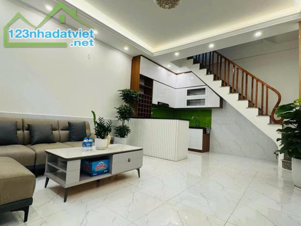NHÀ NGÕ KHƯƠNG ĐÌNH, THANH XUÂN - 35M2 - 5 TẦNG - MT 5M - GIÁ 6.6 TỶ - NGÕ NÔNG, SÁNG