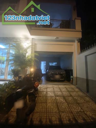 Gấp bán nhà Thủ Đức, hầm 3 tầng, dt 160m2, gần Trần Lựu, Quận 2(cũ). - 4