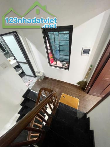 BÁN NHÀ VÕNG THỊ -LOGOC 3 MẶT-30M RA PHỐ -MẶT NGÕ THÔNG-6 TẦNG- NHỈNH 7 TỶ - 3