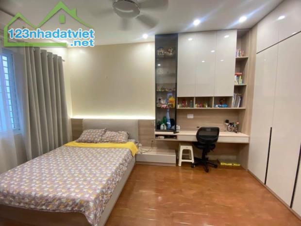 Bán nhà Lạc Long Quân thông Xuân La – Tây Hồ. Diện tích 90m2, giá 26.9 tỷ. - 4