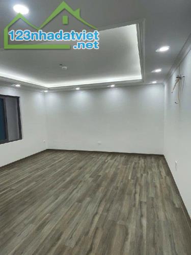 BÁN NHÀ MẶT PHỐ QUẬN CẦU GIẤY – 8 TẦNG THANG MÁY – VỈA HÈ RỘNG – KINH DOANH. 73M2 GIÁ TT - 2