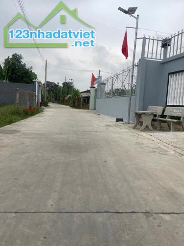 Bán lô đất vườn đường bê tông Đức Hoà Thượng, dt 8x40 giá 1ty250, sổ hồng riêng cc ngay - 1