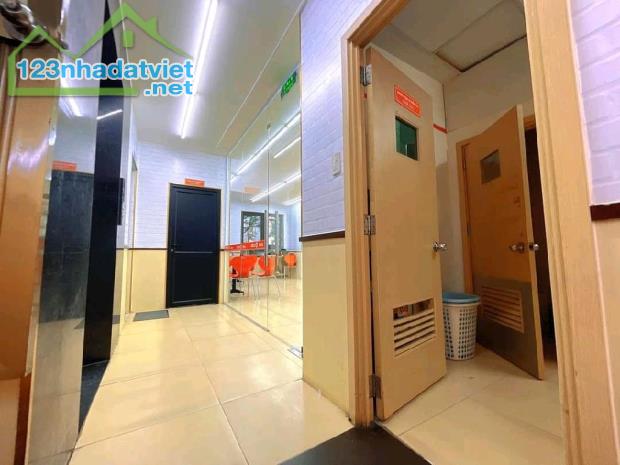 Bán nhà phố Lê Văn Lương, quận Thanh Xuân, 110m2 x 8 tầng thang máy, mặt tiền 22m, vỉa hè! - 3