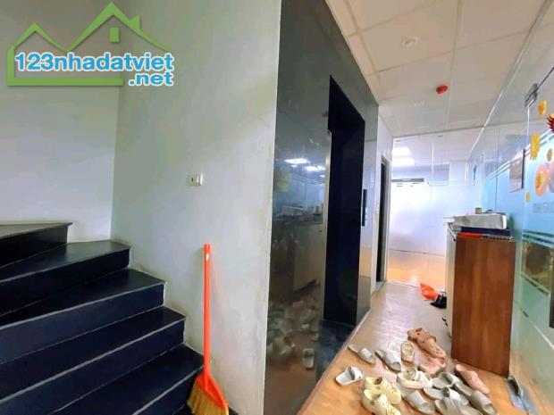 Bán nhà phố Lê Văn Lương, quận Thanh Xuân, 110m2 x 8 tầng thang máy, mặt tiền 22m, vỉa hè! - 1