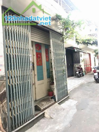 BÁN NHÀ 1 TRỆT 2 LẦU ĐƯỜNG NGUYỄN NGỌC NHỰT - 2