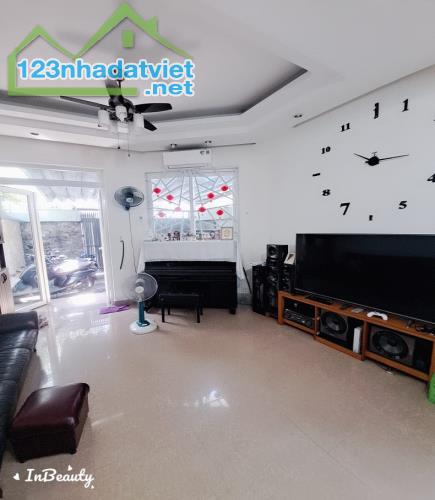 Xe ngủ trong nhà Quang Trung, P10, Gò Vấp,  93m2, 4 tầng, 4PN, ở ngay - 2