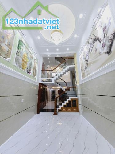 1/ NHÀ MỚI Ở NGAY - HẺM XE HƠI LÊ VĂN QUỚI - BÌNH TÂN - 66M2 - 5 TẦNG