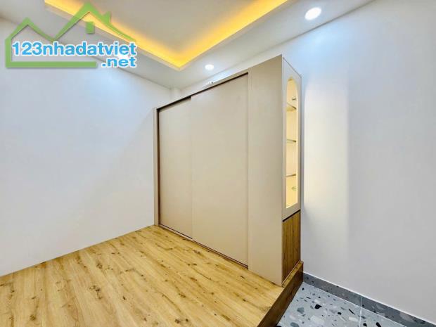 - NHỈNH 3 TỶ...MẶT TIỀN HẺM - NGAY TRƯỜNG HỌC - 3
