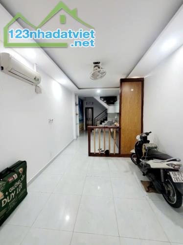 N229 - Nhà Bán Hẻm xe hơi , Nguyễn Hiền ,  4 tầng btct , 40m2,  Phường 4 Quận 3 giá 9 tỷ 5 - 4