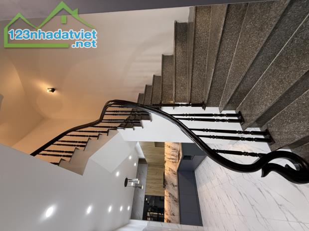 Bán nhà Thịnh Quang ngõ to, nhà thiết kế  mới đẹp 2 thoáng 40m giá 7.6 tỷ . - 2