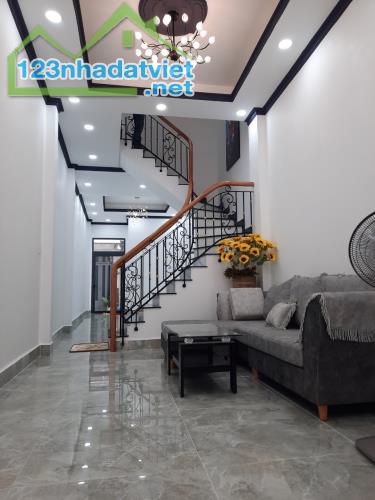 MẶT TIỀN MỚI ĐẸP NGAY CHỢ PHẠM VĂN HAI,GẦN 60M2, 4 TẦNG 5PN, NỞ HẬU, DÒNG TIỀN 50TR/TH - 1