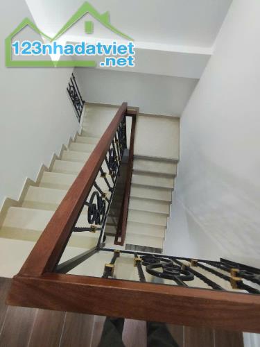 BÁN NHÀ PHÂN LÔ NGUYỄN KHÁNH TOÀN, 6T THANG MÁY, ÔTÔ TRÁNH, KINH DOANH, DT 55M² CHỈ 16 TỶ - 3