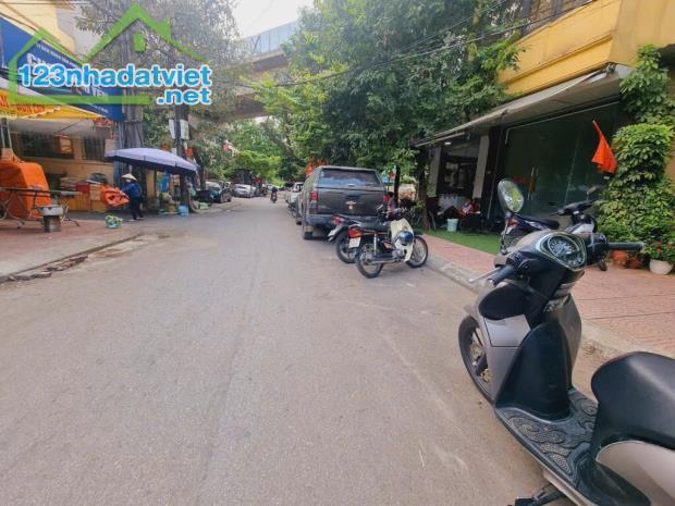 bán nhà Đống Đa 56m Thái Thịnh 2 mặt thoáng, cách ô tô 10m - 4