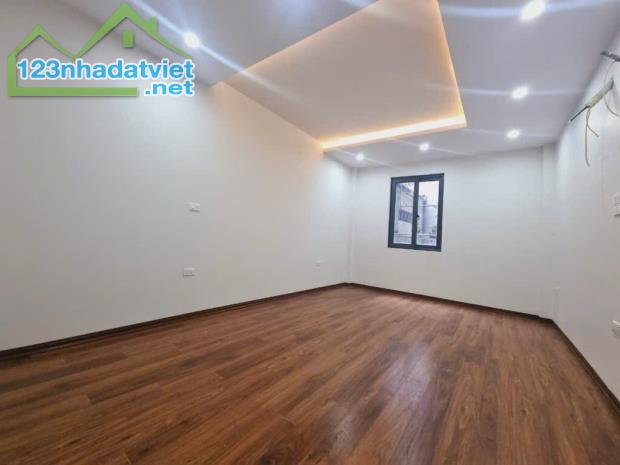 bán nhà Đống Đa 56m Thái Thịnh 2 mặt thoáng, cách ô tô 10m - 1